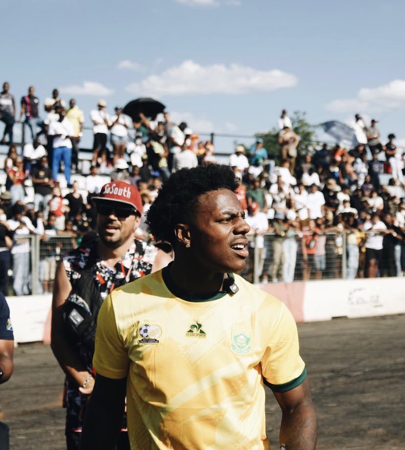 IShowSpeedHQ's tweet image. 🚨| BREAKING: Speed will be going LIVE in LIBERIA tomorrow 🤯🇱🇷