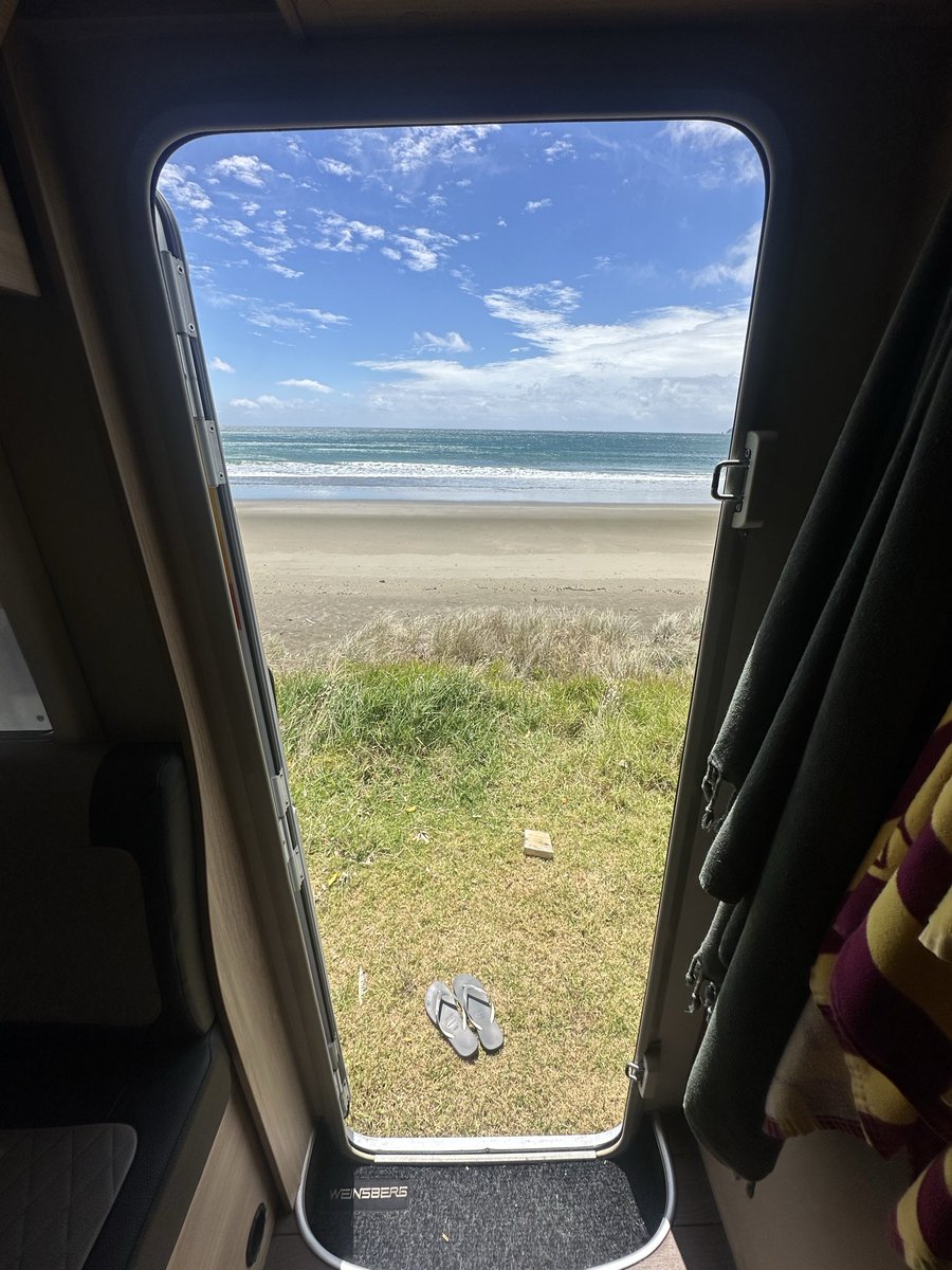 UM from New Zealand ☕️ 
(Useless Morning)