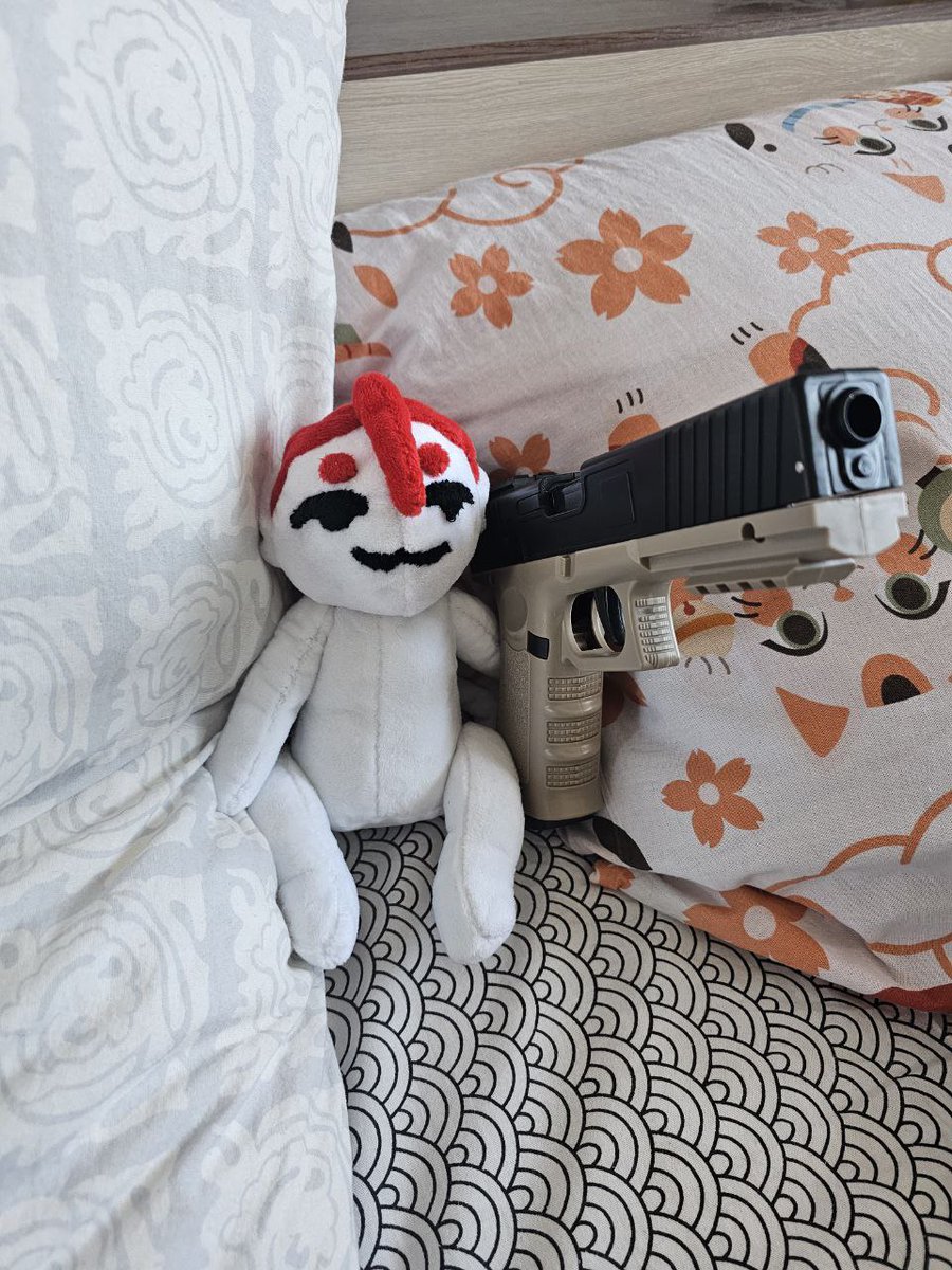 Cloudy Thunder tweet media