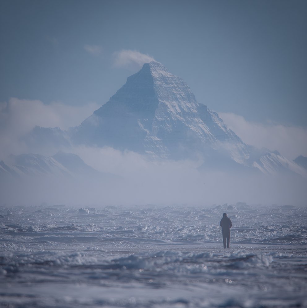 1776pax's tweet image. Message and a story, shared with me this morning from an anonymous DHS patriot on the ground in MPLS right now:

—

“It is about negative 20 in Minneapolis right now. Negative 31 with windchill.

I was leaving the building we are all holed up in. I think we’ve stacked close to…