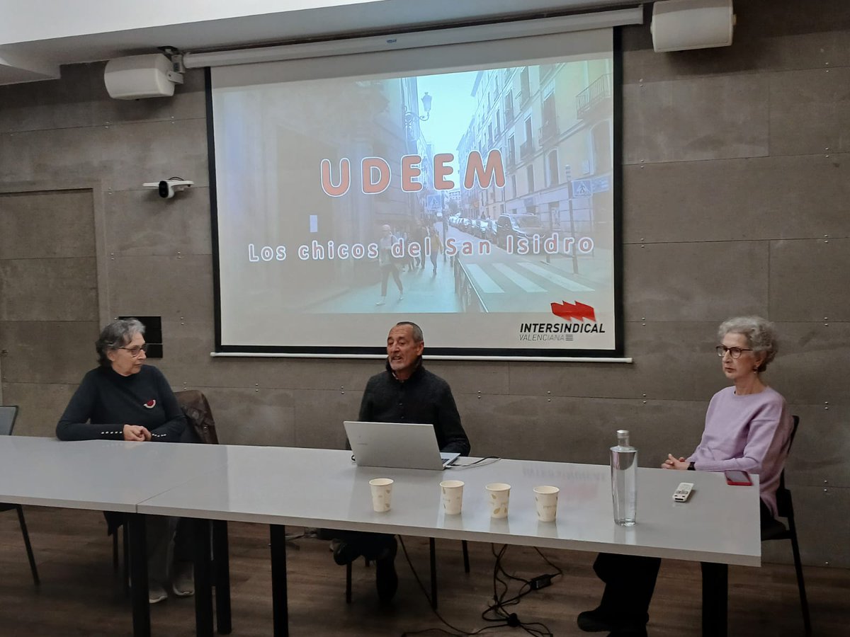 IntersindicalV's tweet photo. Presentació del documental: Los chicos de San Isidro,dirigit per Marcel Camacho. 

La Unió Democràtica d'Estudiants d'Ensenyament Mitjà (UDEEM) va ser el principal moviment en els instituts baix la dictadura franquista. https://t.co/195JlkbHLz