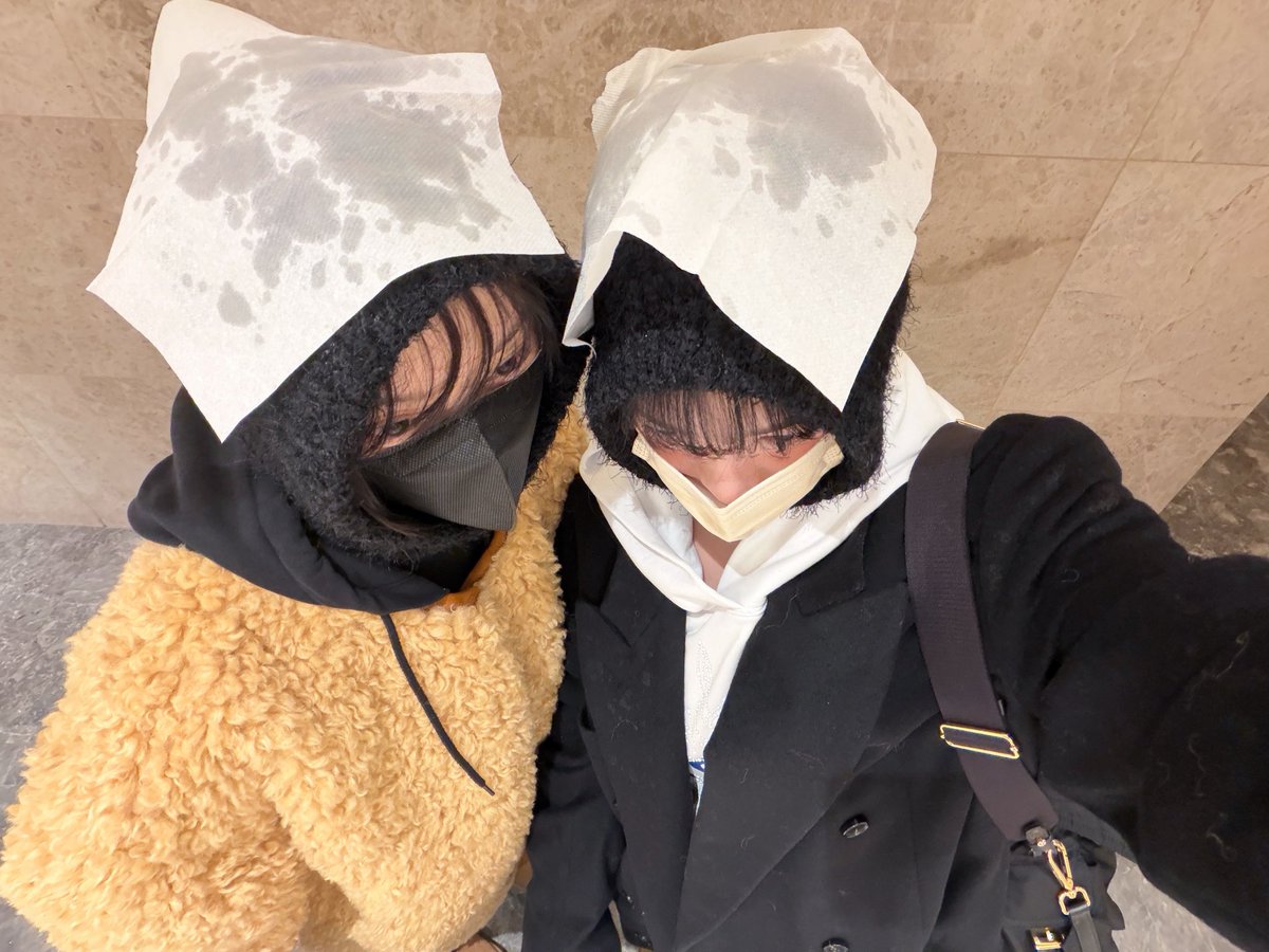 meisttokki's tweet image. and again aespa are two pairs of girlfriends 🥹