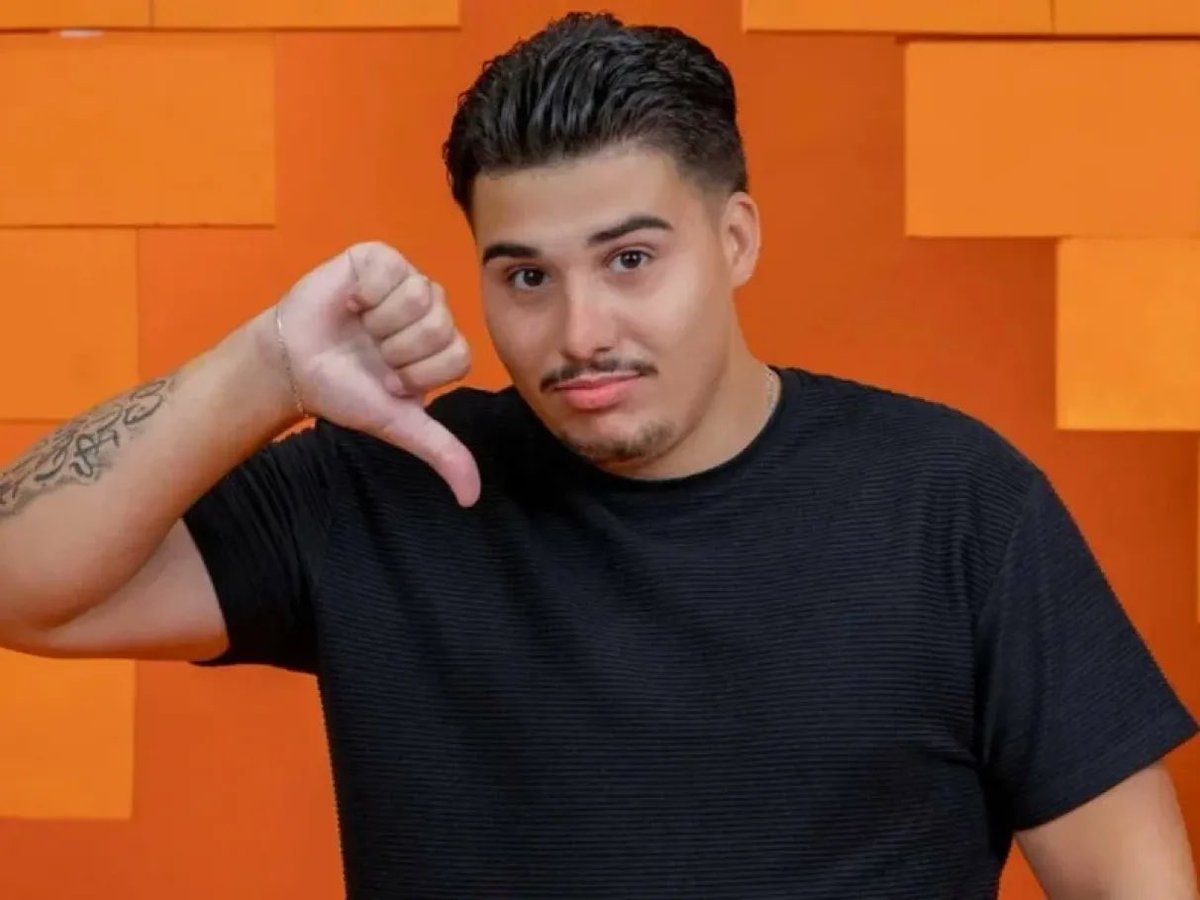 uaimaycon's tweet image. por isso alguns homens odeiam tanto a ana paula renault