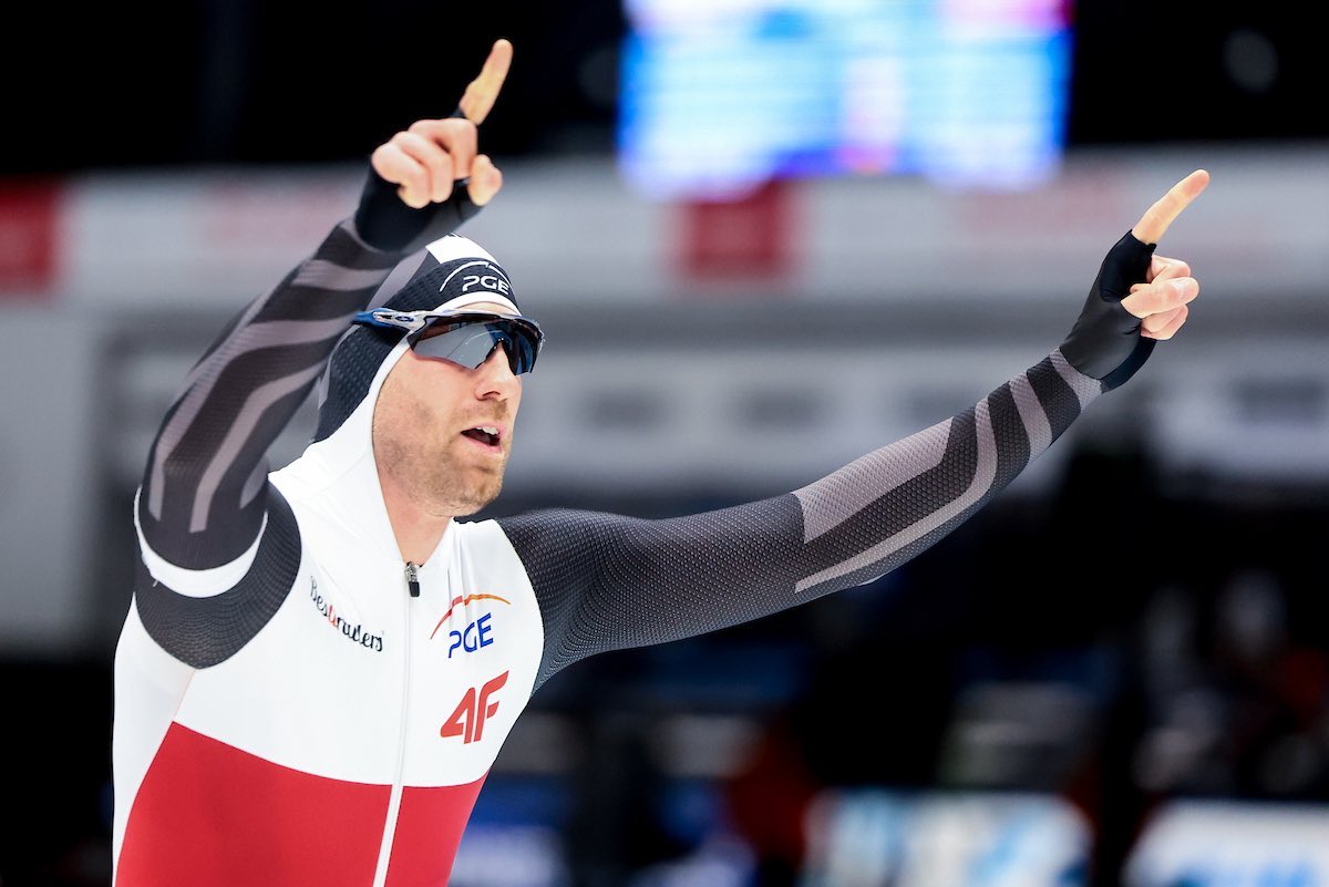 🥇ZŁOTO PUCHARU ŚWIATA

👏Damian Żurek zwyciężył na 500 m i ustanowił nowy rekord toru, z czasem 34.09. 

To już 7. indywidualny medal Damiana  w sezonie 2025/2026!

• Puchar Świata w łyżwiarstwie szybkim w Inzell. 

<a href="/SPORT_GOV_PL/">Ministerstwo Sportu i Turystyki</a> <a href="/Grupa_PGE/">PGE Polska Grupa Energetyczna</a>