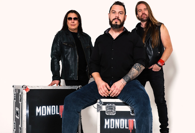 MIKE MANGINI's Band MONOLITH Releases New Single 'Starchild' blabbermouth.net/news/mike-mang…