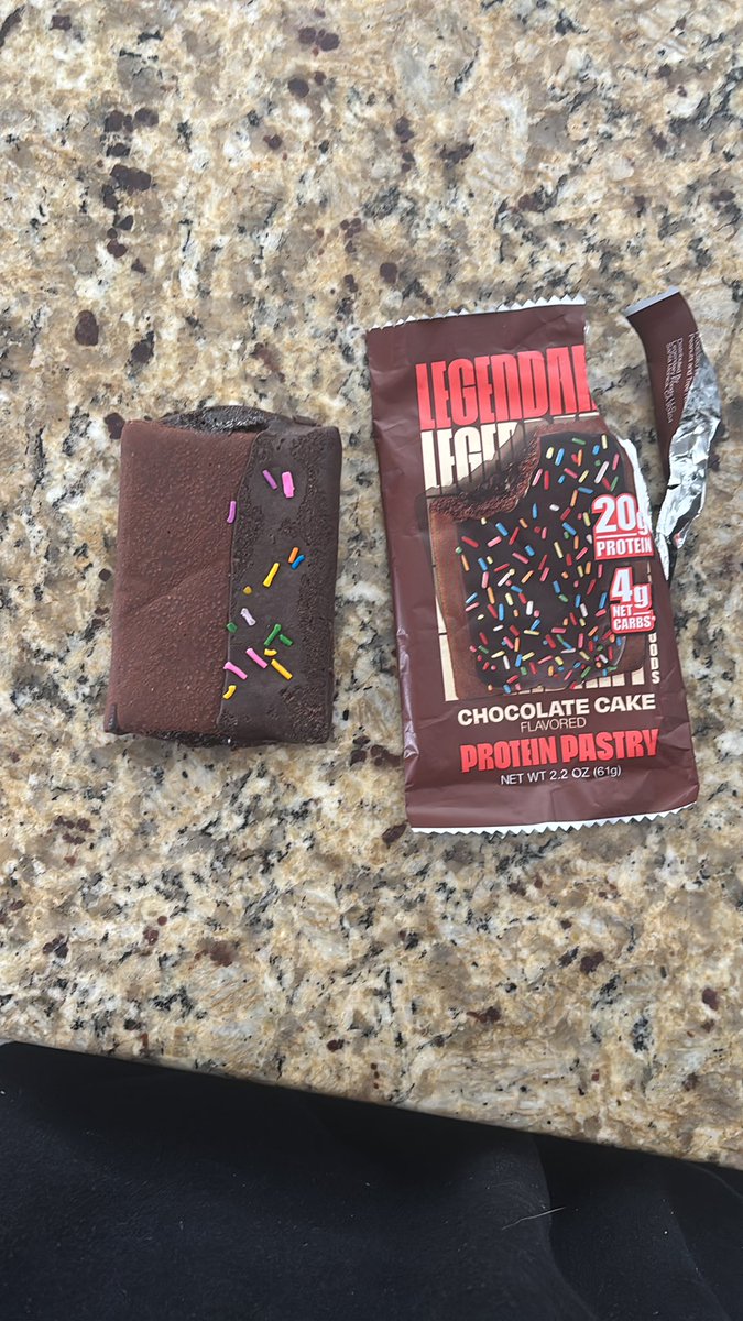 Contextking's tweet image. Bruh?