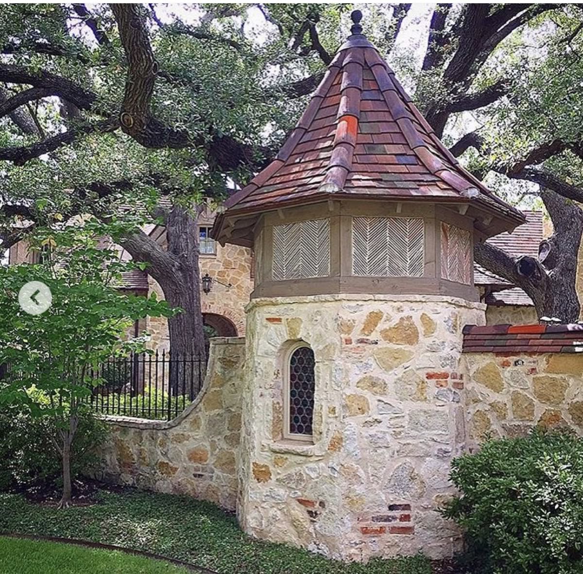 The Last Homely House tweet media