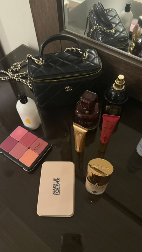 _ill2w's tweet image. "لا تضايق يوم خلاك جحّاد الجميل 
الكسير لا تعافى تخلى عن عصاه ."