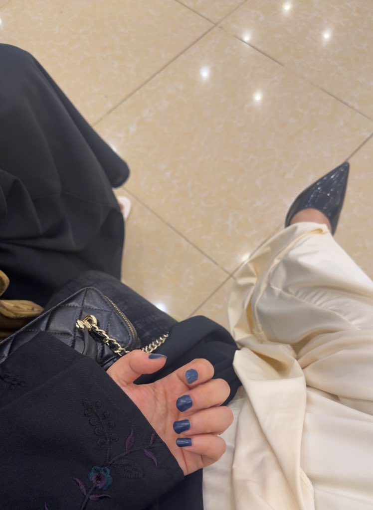 _ill2w's tweet image. "لا تضايق يوم خلاك جحّاد الجميل 
الكسير لا تعافى تخلى عن عصاه ."