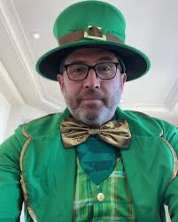 <a href="/BlueGrasshoppa/">BLUE</a> <a href="/fuzzy_ceo/">Not Brad</a> has arrived looking extra fresh.