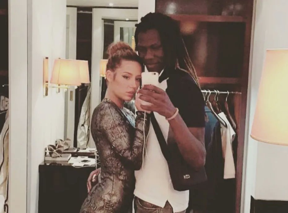 🚨🇫🇷 ALERTE INFO | Le rappeur Doums a été placé en GARDE À VUE pour des violences contre l’actrice Adèle Exarchopoulos. (Le Parisien)