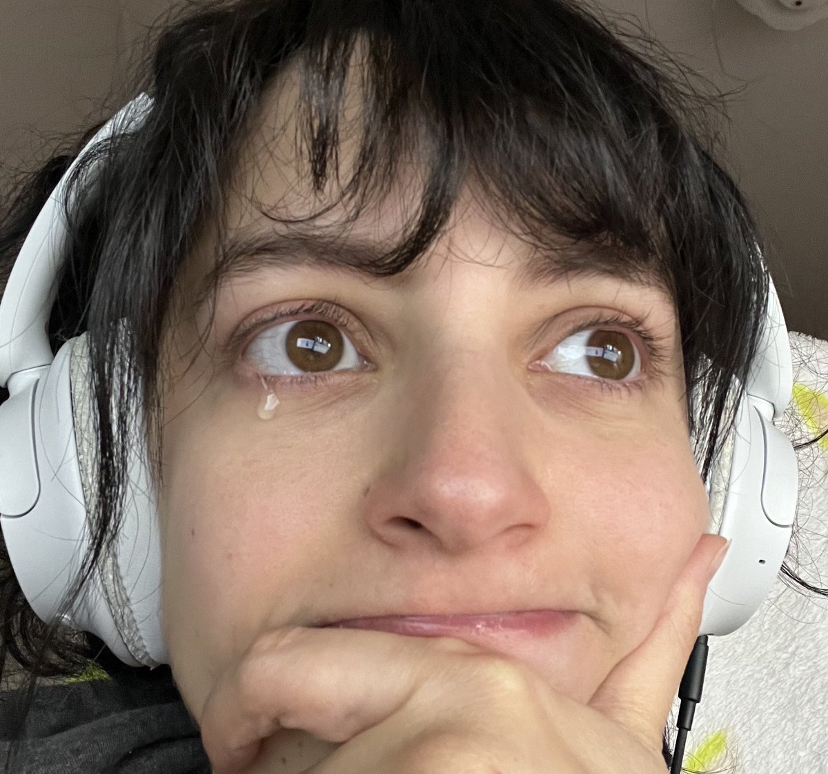 I cried so so so bad… I love Airi I love Buono and I love idols……