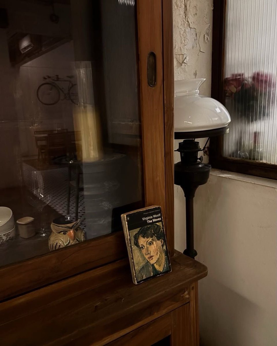 moontides_'s tweet image. 