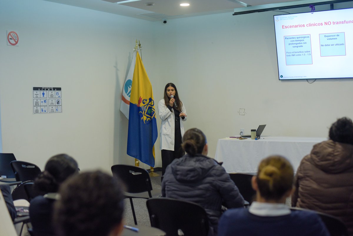 📊 La formación continua transforma la atención en salud.
En el IJC impulsamos sesiones académicas para personal médico y de enfermería, fortaleciendo habilidades, protocolos y la atención basada en evidencia científica.
Aprender de forma permanente es cuidar mejor. 💙🧬