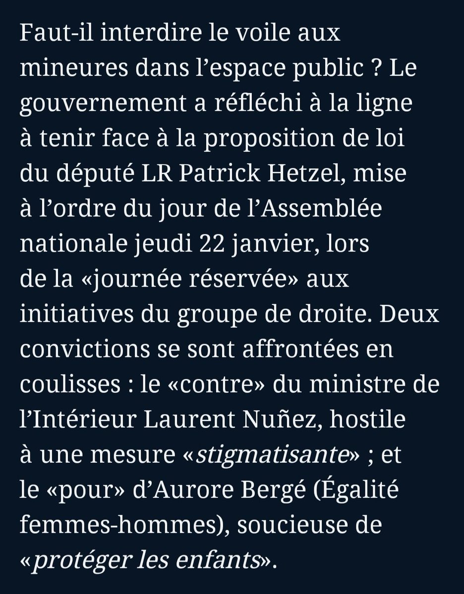 DavidReyrat's tweet image. Toujours aussi courageux cet exécutif, Laurent Nunes en tête... #Voile
