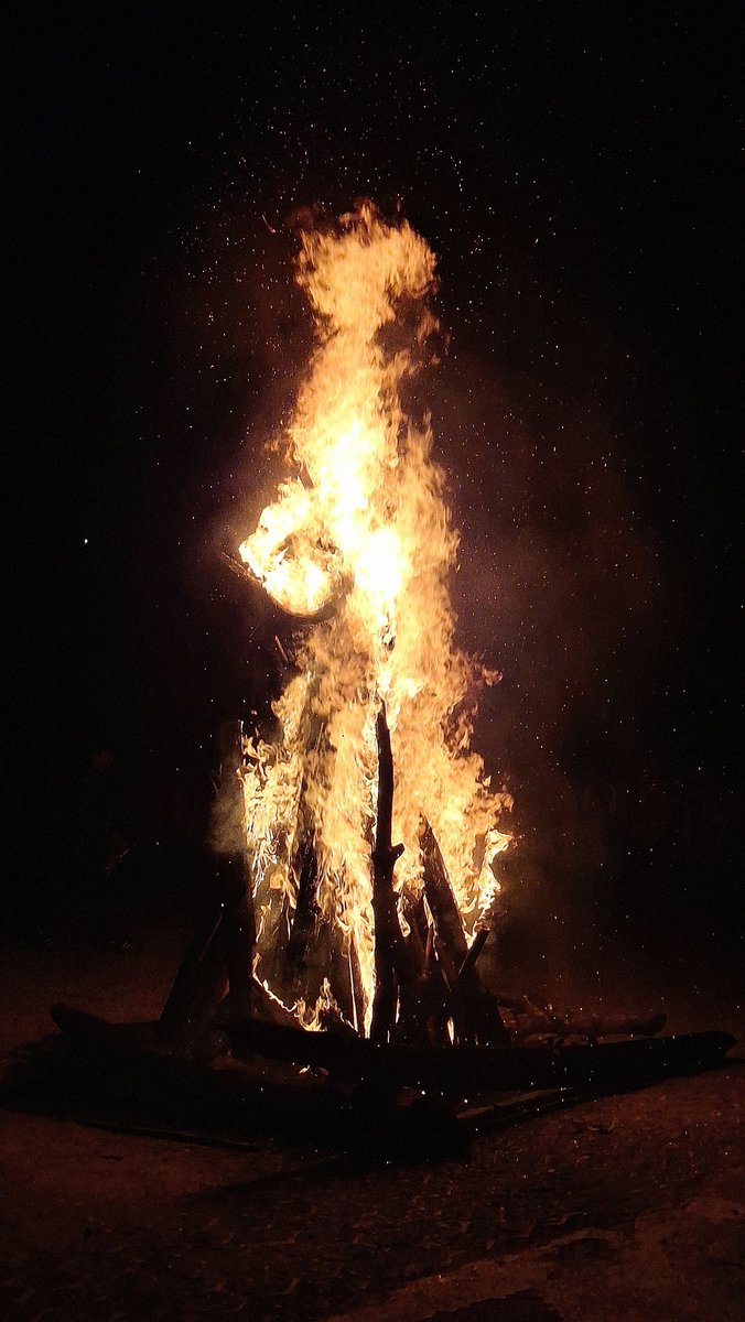 Api unggun yang anggun ⭐️