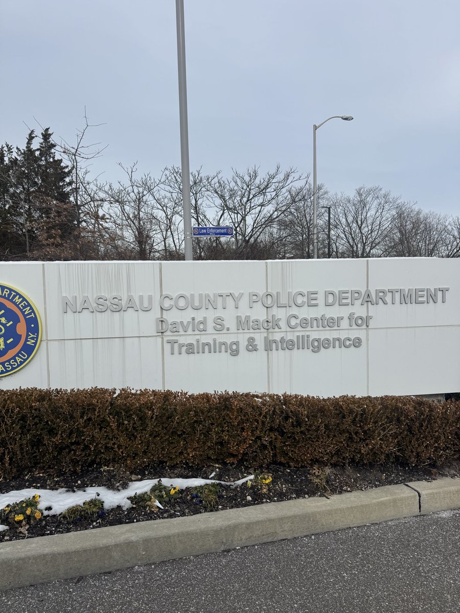 Hofstra Public Safety tweet media