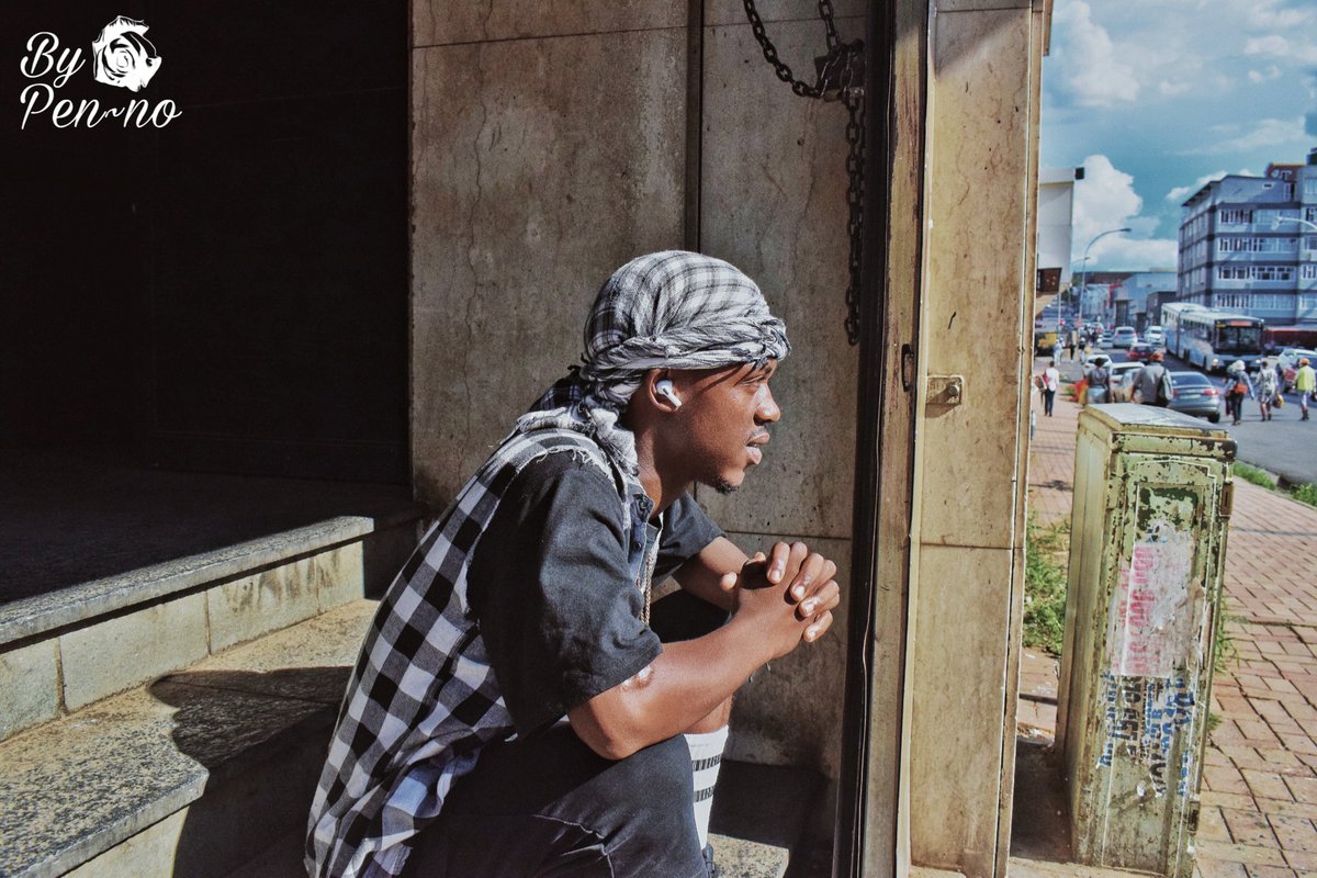 whoispenno's tweet photo. Inspo Test Shoot
By Yours Truly🌹

#bypenno #westmedia #simplemodels #weenjoysimplethings #bloemfontein #56tambo #testshoot #photooftheday #streetphotography https://t.co/zDSyWf9ahT