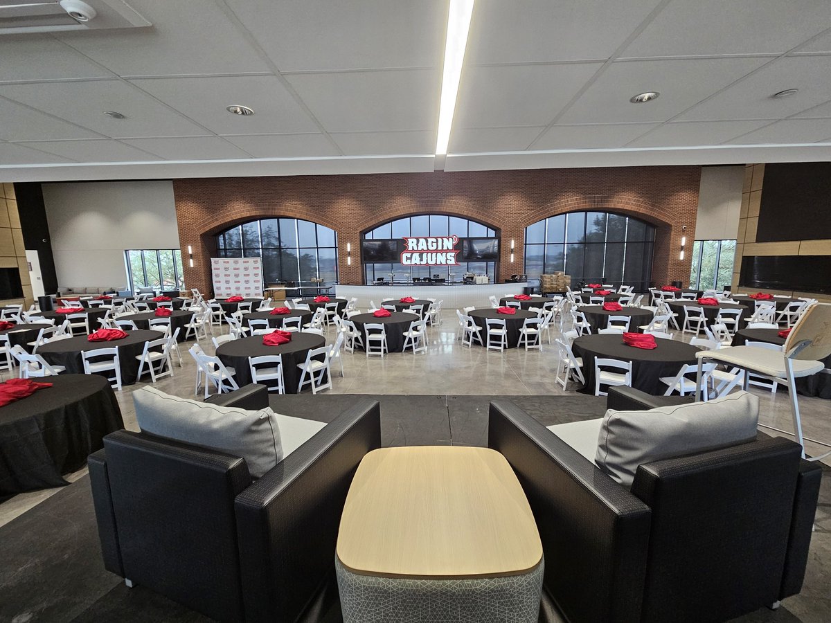 Ragin Cajuns Diamond Club tweet media