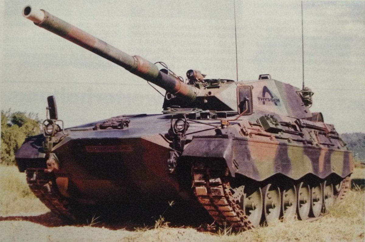 ConIbims's tweet photo. @ronkainen7k15 @bttr01438851 @KampfmitKette @WarDiaryOffi First Image from Jane's A&amp;A 1991
2nd and third are the cover + related page from the ZEISS brochure and 4th image I honestly cant remember.
Most likely from Wehrtechnik around 1988-1991 https://t.co/6AFuAKegj1