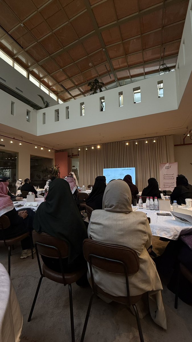 لينا tweet media