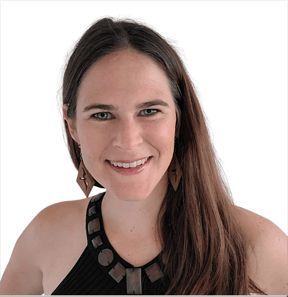 Jackie was lost in bad video advice at a mastermind—until my coaching flipped her game in minutes!  Then she went on to double her next sale after another session of my coaching. Read her story at suzanneglover.com/how-jackie-dou…