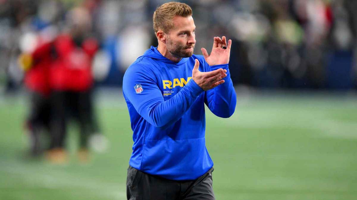 UnderdogNFL's tweet image. Rams HC Sean McVay on turning 40 on Saturday:

"If you guys say happy 40th, I'll slap the sh*t out of you."