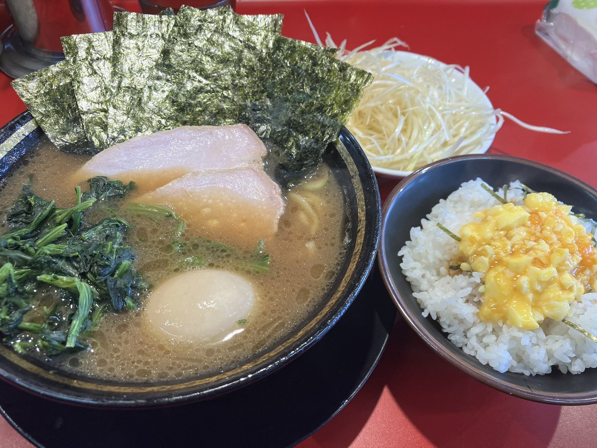 おはようございます☀
本日通常営業です‼️
何卒🍜