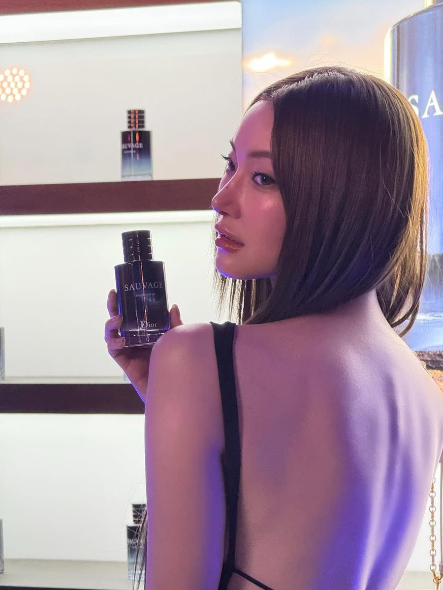 jan’s slender hands and jingjing’s smooth back 🫦🫦

#JanJingjing #แจนจิงจิง