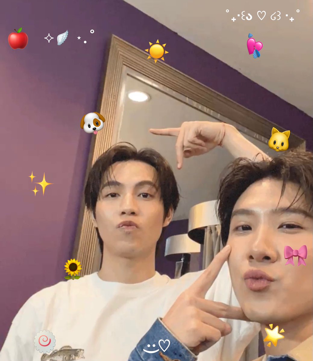 𝒽i ℬabys <a href="/Firstkpp/">First.kp</a> <a href="/myktnw/">KHAOTUNG</a> :–)🌟

—saturday🥨꒱ ขอให้วันนี้เป็นวันที่ดีได้พักผ่อนอย่างเต็มที่ของเฟิร์สข้าวตังนะคะ อากาศเปลี่ยนแปลงบ่อยดูแลสุขภาพด้วยเด้อ และได้ทานของอร่อยทุกมื้อเลยน้า🥯🍦🥑

24 JAN26 MN FirstKhaotung

#Firstkanaphan #khaotungg
#FirstKhaotung #เฟิร์สข้าวตัง