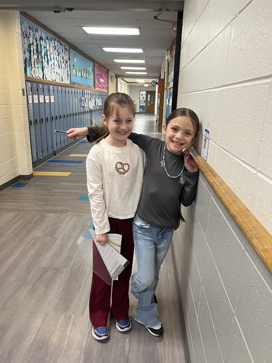 MsBledsoeSaidSo's tweet photo. All the second grade students worked on an MLK scavenger hunt to learn more about Dr. Martin Luther King Jr.’s life and legacy. 🕊️#BeEvergreen #IBelongInEvergreen  🌲 https://t.co/gXiFZjAtPV