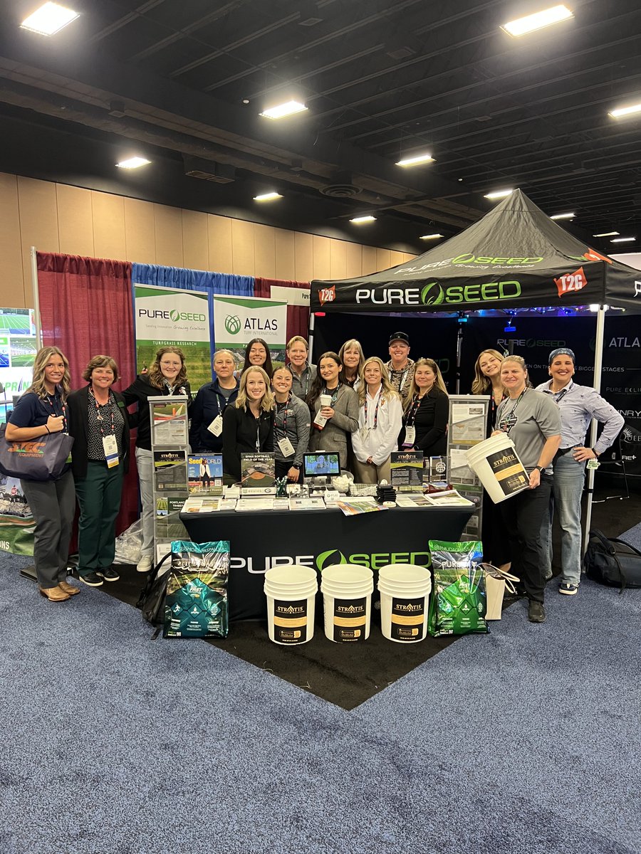 CRoseFricker's tweet image. We had fun with these gals at SFMA!!