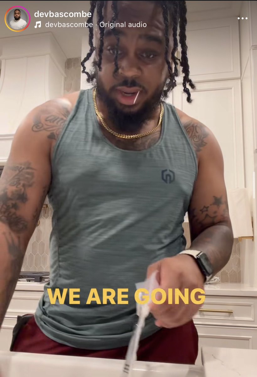 ScarletAndStats tweet media