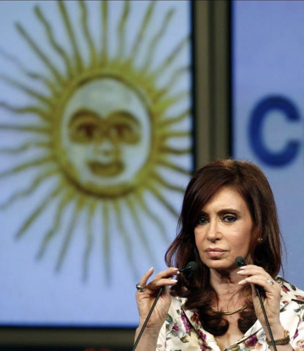 Noches solamente  xq buenas sería la noticia de que dejen en libertad a la política más grande del continente americano y no sean tan cagones. Pero el poder real son "hombres"que le vamos hacer y le tienen miedo a una MUJER.