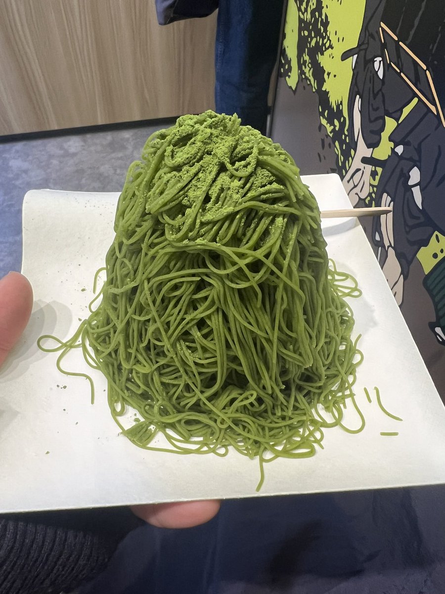 おはようございます☀️

ラクシャの撮影に衣装間に合わない夢を見て焦った！笑
早く揃えなきゃ！
そして明日はトレレコだ！
まだ歯は万全ではないがいいお歌を録るぜ！！！
みなさんも良い週末をお過ごしくださいね！！！
#今日もいい事あるよー！
#これは結構前に食べた豊洲の千客万来の抹茶モンブラン