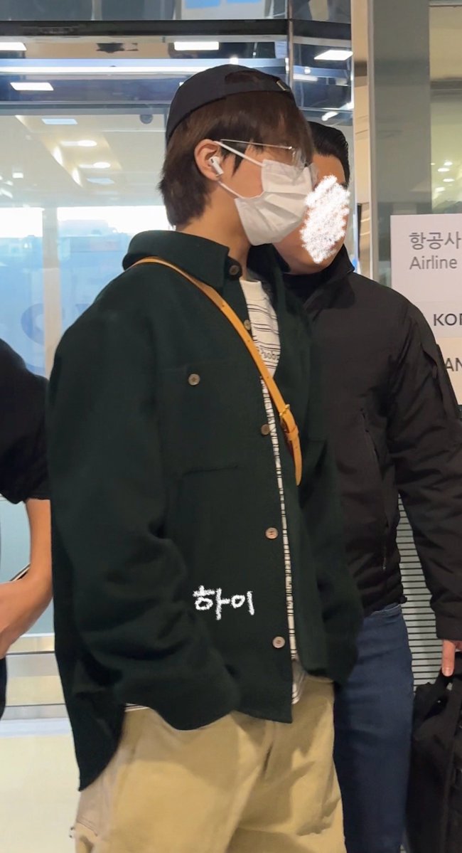 lightwithcloud's tweet image. 남자아이모에소매볼사람