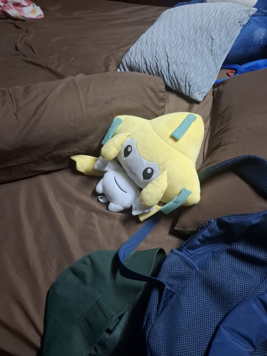 k_t0nh0m's tweet image. Wake up