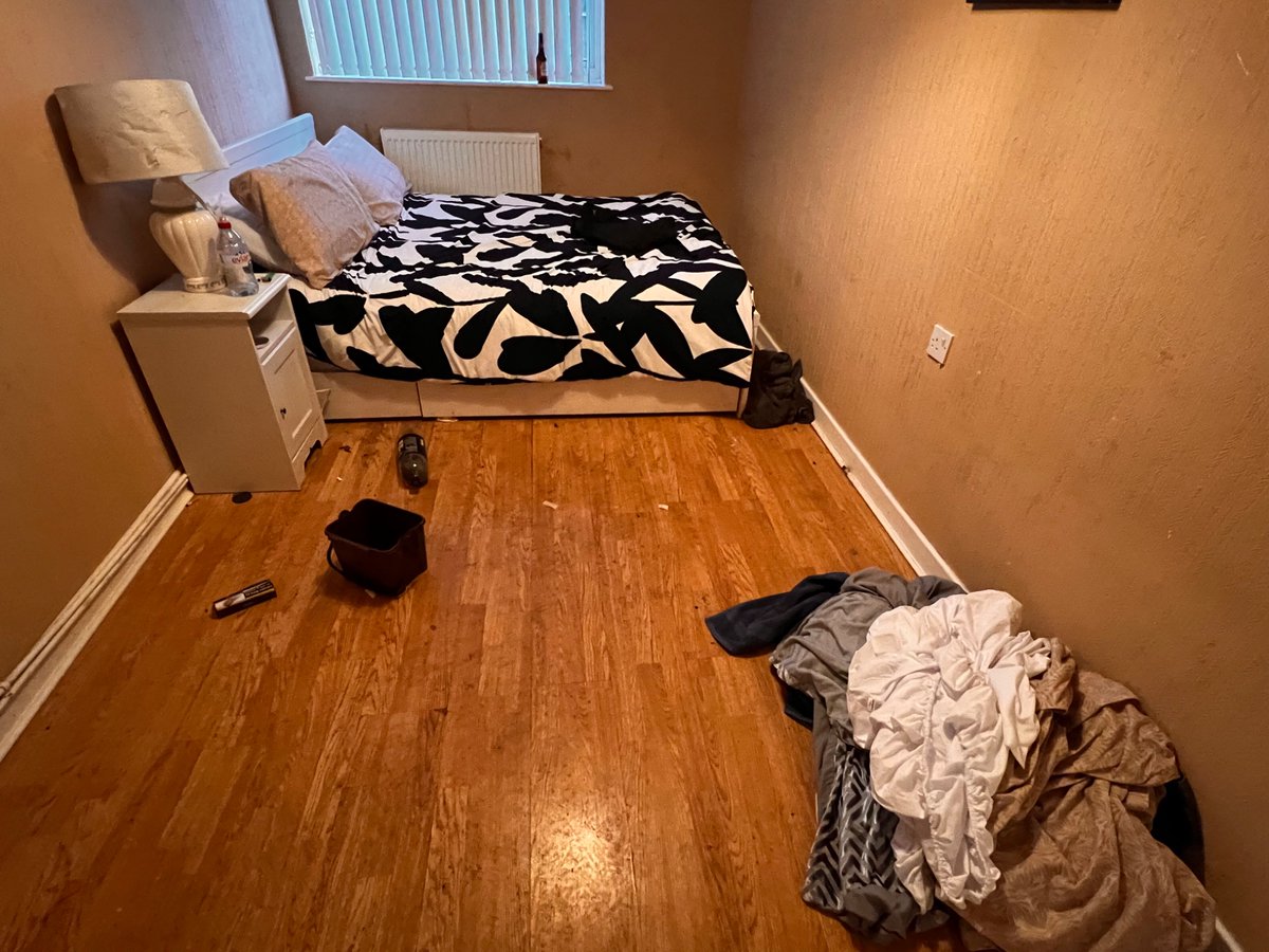 ValentineMbawa's tweet photo. Bedroom was soaked in alcohol and weed https://t.co/OAXsfE2kif
