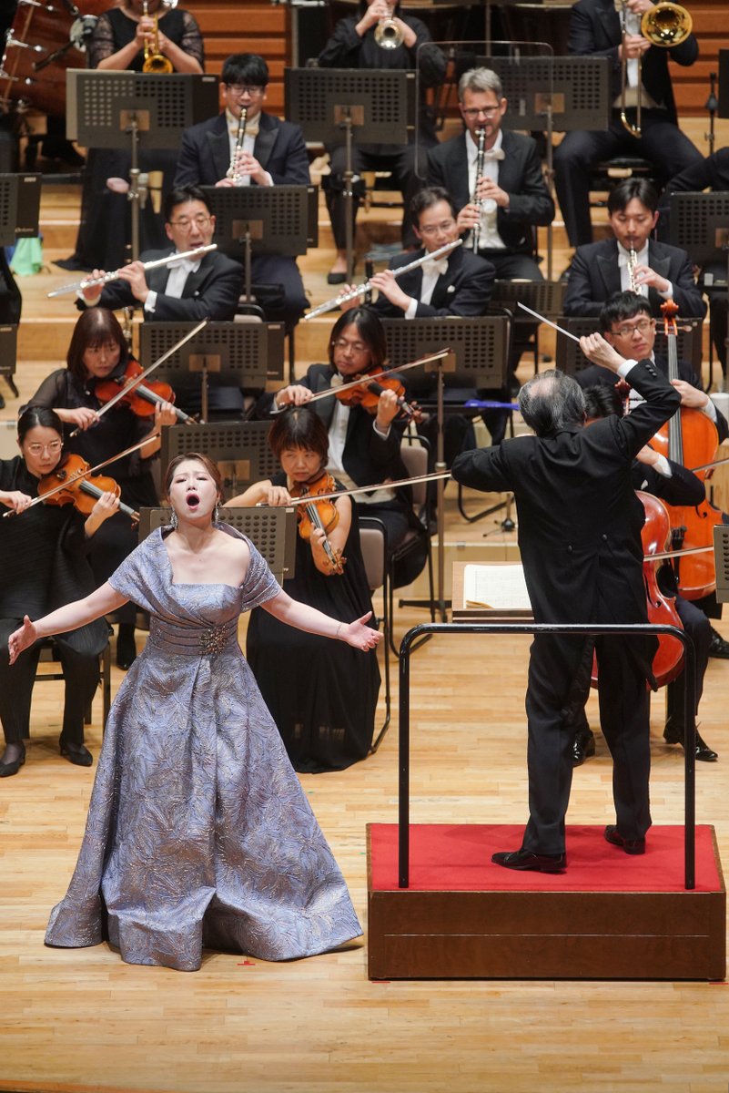 sendaiphil's tweet image. Concert Photo📸
2026/01/23 Fri.
＃仙台フィル 第387回定期演奏会
sendaiphil.jp/t387

指揮：沼尻竜典
ソプラノ：伊藤晴 @hareitosoprano 

ラヴェル：組曲「マ・メール・ロワ」
ラヴェル：歌曲集「シェエラザード」
シューマン：交響曲第2番