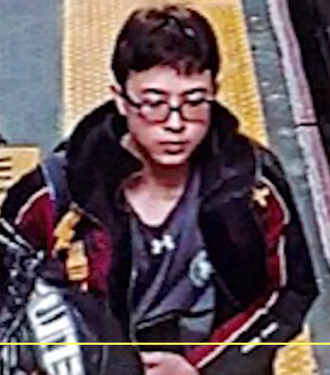 realRubenSim's tweet image. A 15 year old Roblox user from Long Island, New York is missing after leaving to meet someone he met on the app. If you have any info on him, call the number at the end of the article in the tweet I'm quoting.