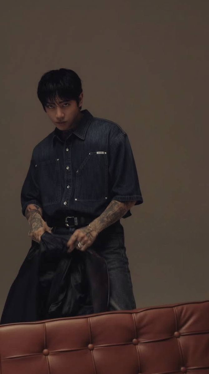 damiliciousss's tweet image. the FAWK