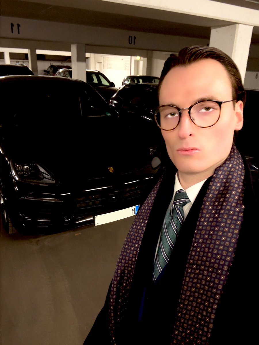 ⚜️ Suited Master ⚜️ tweet media
