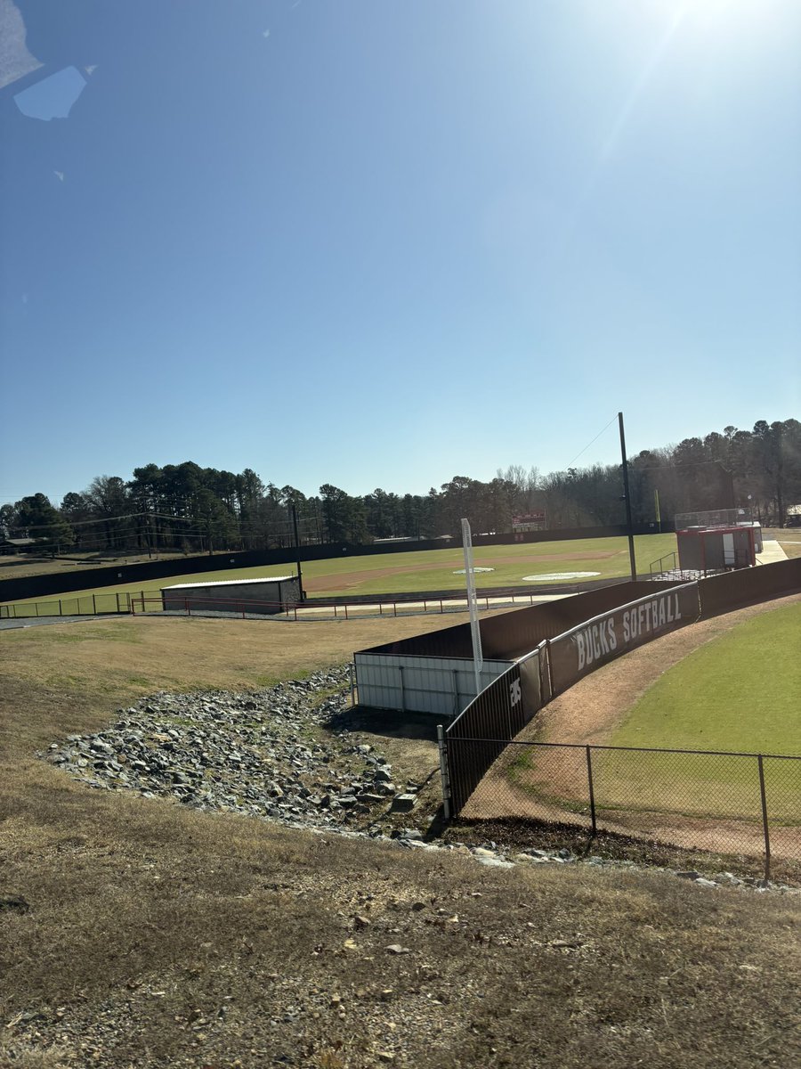 ChaissonReece's tweet image. After an amazing visit and conversations with coaches, @TraywickPeyton and @ElOsoRami , I am blessed to receive my first offer from @UARMBucks | John 1:16✝️