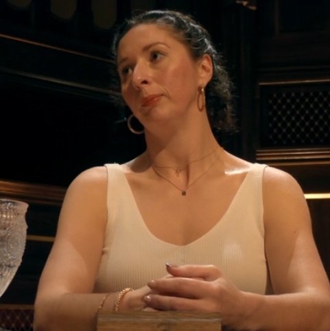 imshanereaction's tweet image. If cats have nine lives this woman has ten #TheTraitors