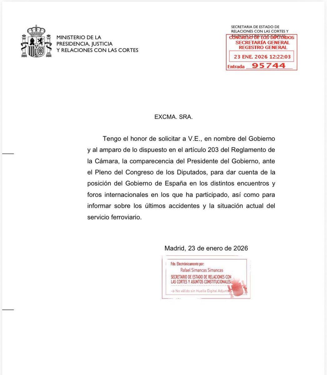 Sánchez pide  comparecer en el Congreso mezclando asuntos de foros internacionales con los accidentes ferroviarios mortales.
No tiene vergüenza, es una falta de respeto a las víctimas . 
Es inadmisible!!