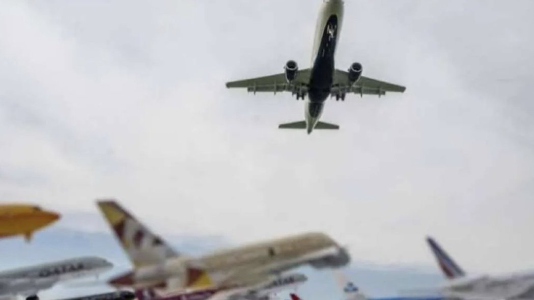 48hour's tweet image. 🔺عدد من شركات الطيران 
.
توقف رحلاتها إلى الشرق الأوسط من ضمنها الفرنسية تعلن إلغاء رحلاتها إلى تل أبيب وشركة الطيران الهولندية كذالك .

.
.
الجيش الأمريكي أنهى استعداداته لتنفيذ 
ضربة محتملة ضد ایران وقواته جاهزة 
لضربات دقيقة إذا صدر القرار