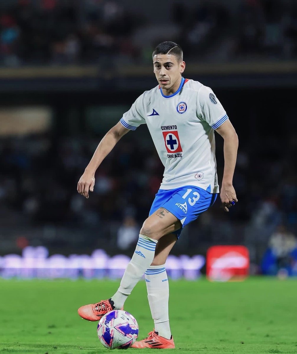 🚨 Entre domingo y lunes existirá una reunión entre las tres partes (Nacional, (Entorno de Camilo Candido) y Cruz Azul) para destrabar la situación.

➡️Existió otra comunicación entre Jadson y Candido en las últimas horas.

ℹ️ <a href="/CarveDeportiva/">Carve Deportiva</a>