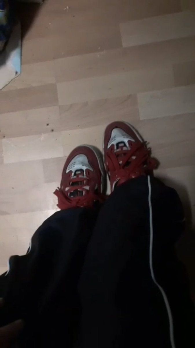 Brauch ich überhaupt worte dafür? Glaub nicht! Ihr wisst was zu tun ist😌 #herrin #findom #findomme #mistress #paypig #geldherrin #moneydom #geldsklave #zahlsklave #göttin