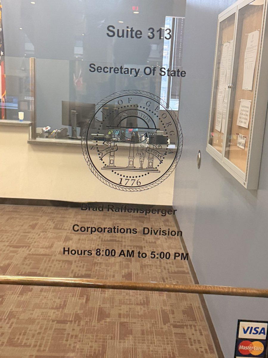 iamdesibanks's tweet image. Trust me I’m doing my part and my team is doing theirs. I don’t know and had nothing to do with what’s going on. Idk how them people got my information. I wouldn’t be doing none of this if I really was guilty of this.