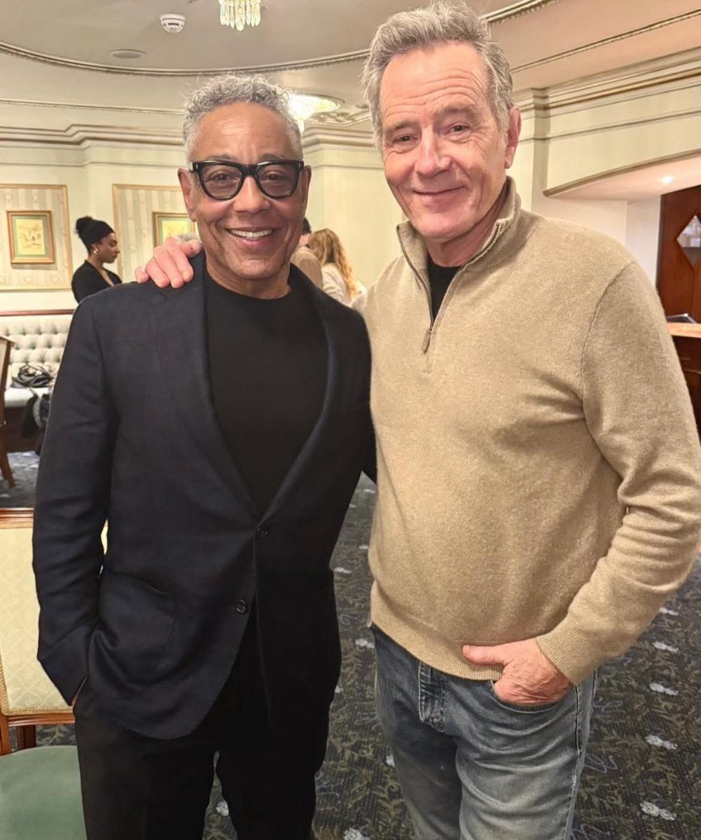 Giancarlo Esposito met up with Bryan Cranston last night to enjoy a theater performance. 🎭